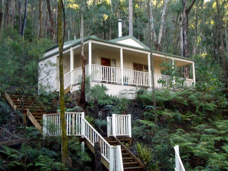 Myers Creek Cascades Luxury Cottages - Accommodation QLD 0