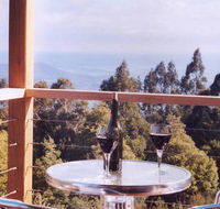 Lyrebird Cottages - Accommodation QLD
