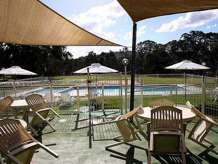 Mansfield Country Resort - Accommodation QLD 4