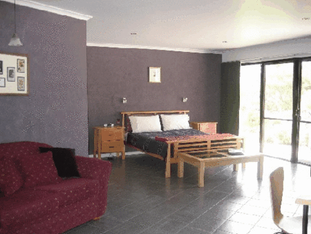 Wrens On Glenelg - Accommodation QLD 1