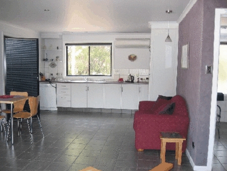 Wrens On Glenelg - Accommodation QLD 4