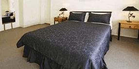 Alpine Retreat Hotel - Accommodation QLD 0