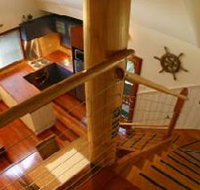 Aireys Overboard Seaside Cottage - Accommodation QLD