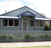 Cliffs Cottage - Accommodation QLD