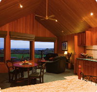 Lonsdale Views - Accommodation QLD