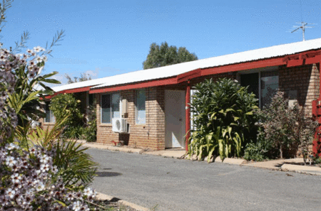 Carnarvon Central Apartments - Accommodation QLD 2