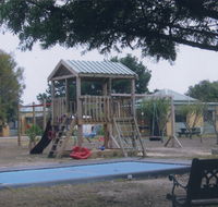 Alvina Holiday Cottages - Accommodation QLD