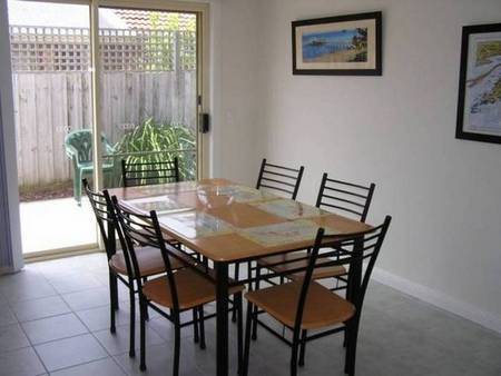 Quays Motel - Accommodation QLD 3
