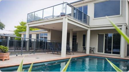 Eugenies Luxury Accommodation - Accommodation QLD 0
