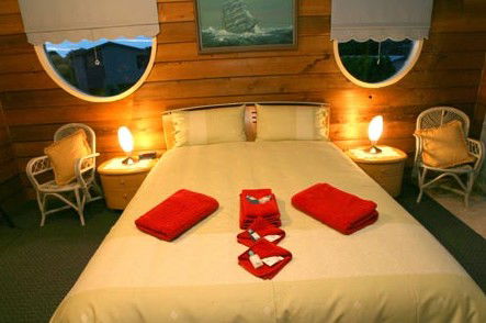 Black Dolphin Beach Penthouse - Accommodation QLD 4
