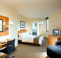 Holiday Inn Old Sydney - Accommodation QLD