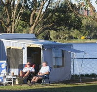Shaws Bay Holiday Park - Accommodation QLD