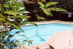 Golden Country Motel And Caravan Park - Accommodation QLD 3