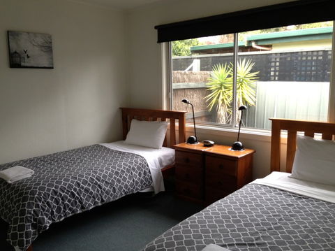 Phillip Island Cottages - Accommodation QLD 1