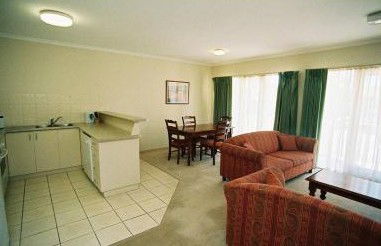 Ballarat Colonial Motor Inn - Accommodation QLD 6