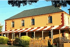 Meredith House - Accommodation QLD