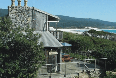 Aurora beach cottage - Accommodation QLD