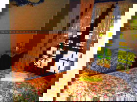 Yayl Lodge Bed & Breakfast - Accommodation QLD 1