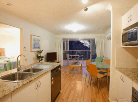 Shoal Bay Beachclub Apartments - Accommodation QLD 5