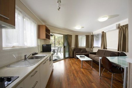 Beachfront Holiday Park - Accommodation QLD 5