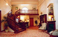 Bungunyah Manor Resort - Accommodation QLD 1