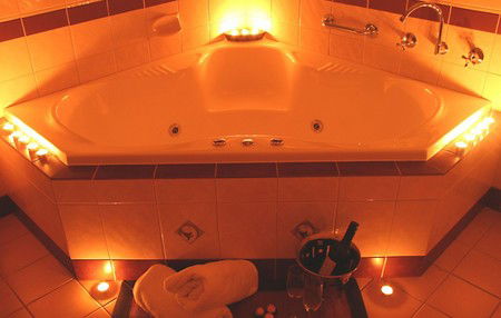 Anglesea Overboard Seaside Cottage - Accommodation QLD 0