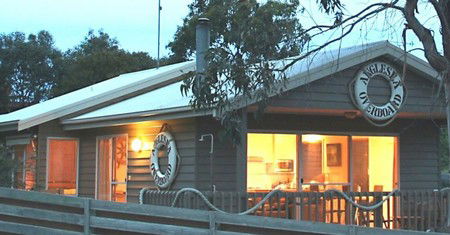 Anglesea Overboard Seaside Cottage - Accommodation QLD 2