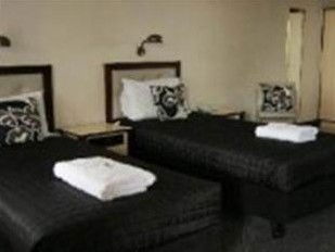 Alandale Motor Inn And Function Centre - Accommodation QLD 4