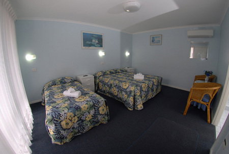 Canberran Lodge - Accommodation QLD 2