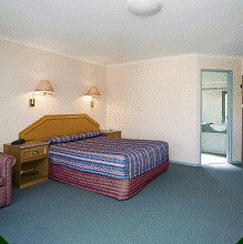Thunderbird Motel - Accommodation QLD 0