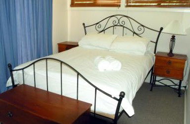 Club Yamba Luxury Villas - Accommodation QLD 4