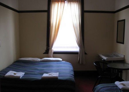 Bay View Hotel - Accommodation QLD 0