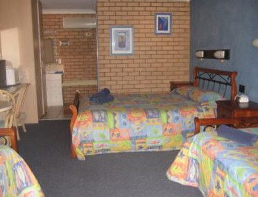 Cameo Inn Motel - Accommodation QLD 4