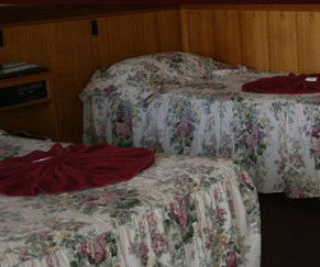 County Lodge Motel - Accommodation QLD 1