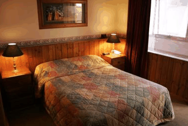 Astor Inn Hotel - Accommodation QLD