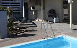 Isis Motel - Accommodation QLD 3