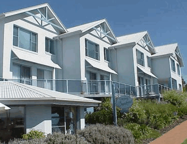 Breakers Apartments Mollymook - Accommodation QLD 2