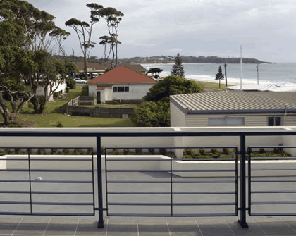 Mollymook Beachfront Executive Apartments - Accommodation QLD 4