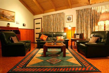 Black Dolphin Seaside Cottage - Accommodation QLD 3