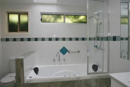 Black Dolphin Seaside Cottage - Accommodation QLD 5
