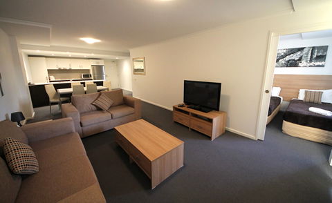 Mantra Aqua - Accommodation QLD 1