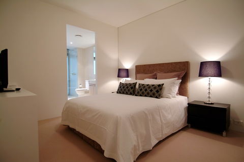 Cairns Luxury Apartments, Harbourlights Complex - Accommodation QLD 4