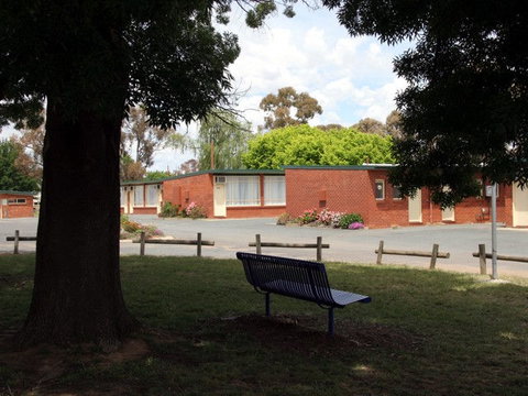 Canberra Carotel Motel - Accommodation QLD 3