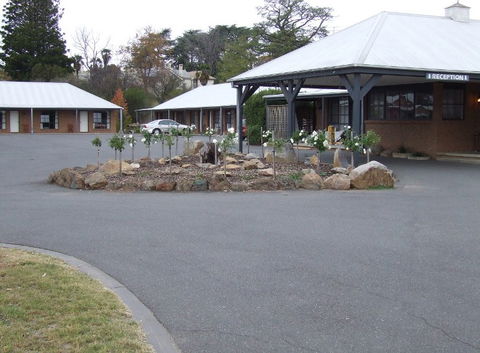 Swaggers Motor Inn, Yass - Accommodation QLD 0