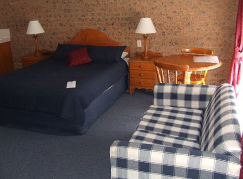 Swaggers Motor Inn, Yass - Accommodation QLD 3