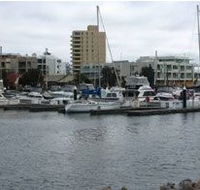Glenelg Lake Holiday Apartment Accommodation - Accommodation QLD