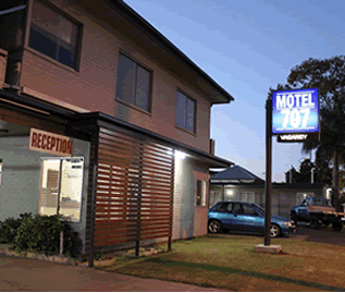Motel 707 - Accommodation QLD