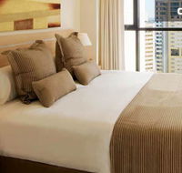 Istay River City - Accommodation QLD