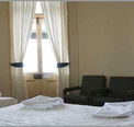 Roches Family Hotel - Accommodation QLD