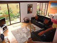 Accent Byron Townhouse - Accommodation QLD 2